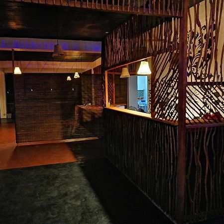 Macnara Travellers Inn Ratnapura Bagian luar foto
